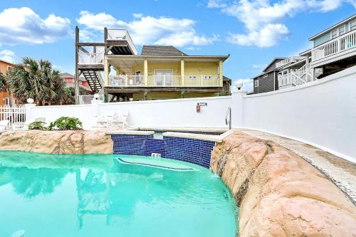 Five-Bedroom Holiday Home image 10