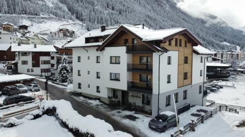 Hotel Garni Helvetia – Ischgl, MO