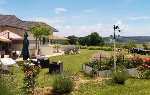 Cozy Home In Sainte-croix-du-mont With Outdoor Swimming Pool - Location saisonnière - Sainte-Croix-du-Mont