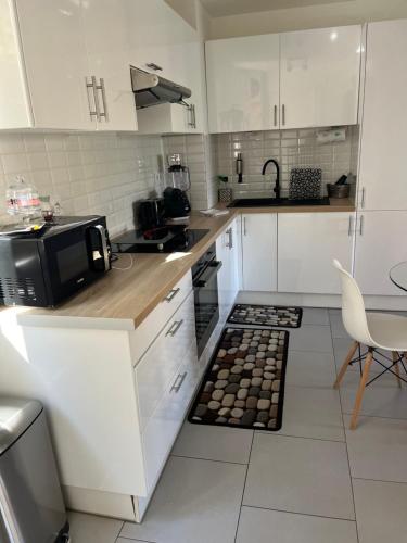 Beau 2P, très équipé, localisation parfaite/AC, Villefranche-sur-Mer (fotografie 3)