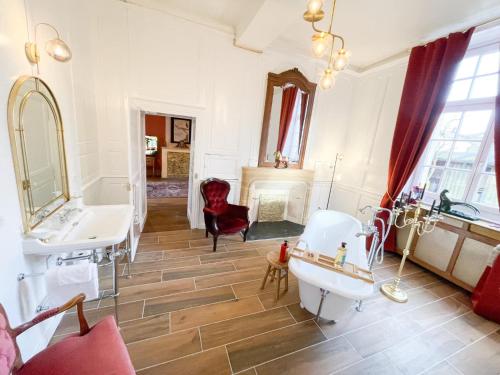 Chateau Bourgeoisie *** in Mussey
