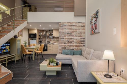 City Stay in the center of Athens 'a modern loft', Афины