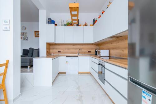 Къщата на Mечтите / House of the Dreams, Aprilzi (Foto 10)