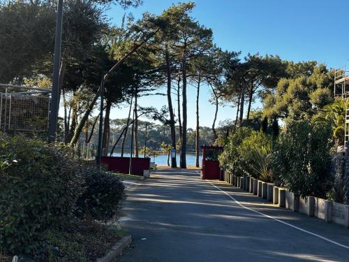 Superbe T3 avec jardin clos, 50m du lac, 5 min centre ville d'Hossegor