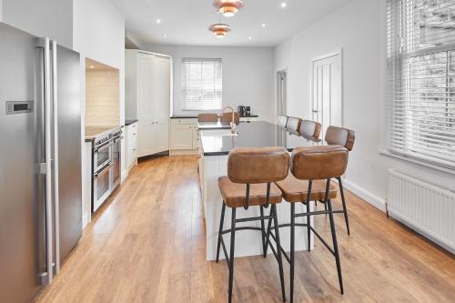 Host & Stay | Roslyn House in Pateley híd