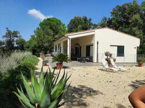 Deluxe Villa room in Villa Geko - Goelba