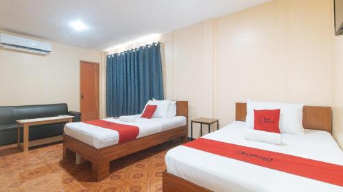 RedDoorz @ Casa Buena Dormitel Davao City