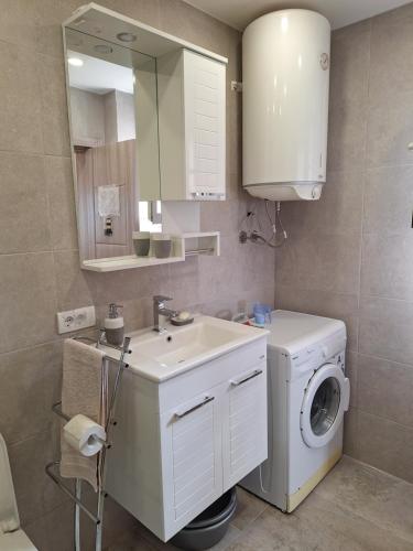 Rudovic Apartments - image 2