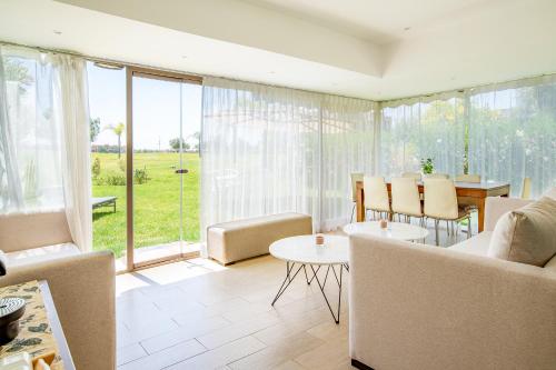 Central & comfy 3BR apartment with pool & wifi access, Marrakesch (Foto 2)