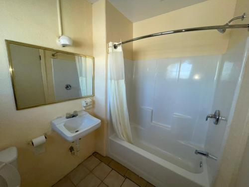 Bel-Air Motel – Alice, TX