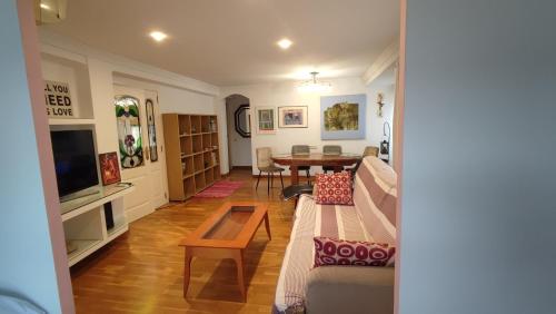 Precioso apartamento a 7 minutos en tren al centro de Valencia in Benetusser