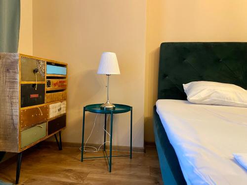 Boutique Magenta Gold Apartment with parking place - main image