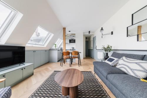Brand New Luxury Flat in Champs Elysees - Triangle d'Or, París