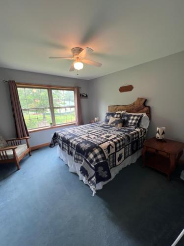Relaxing Retreat in the Heart of the Finger Lakes!- Dog Friendly and Hot tub in Springwater, USA
