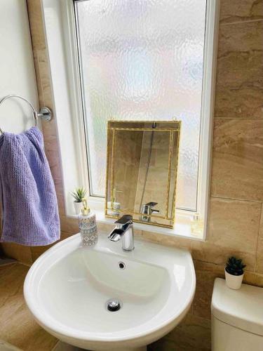 Cozy Retreat Haven, Liverpool (photo 8)
