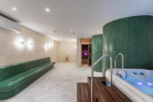 Buitenkant, Boutique Hotel Mirjam in Makarska