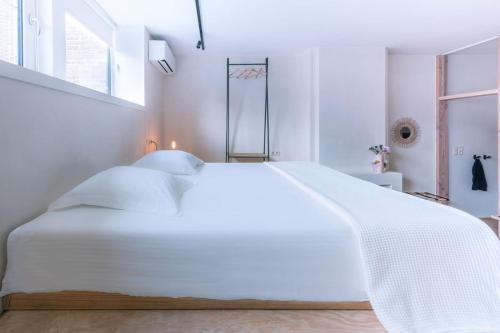 Violet Suites – Ghent, CA