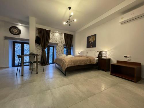 Boutique at Historic Centrum-with free parking, Ioannina