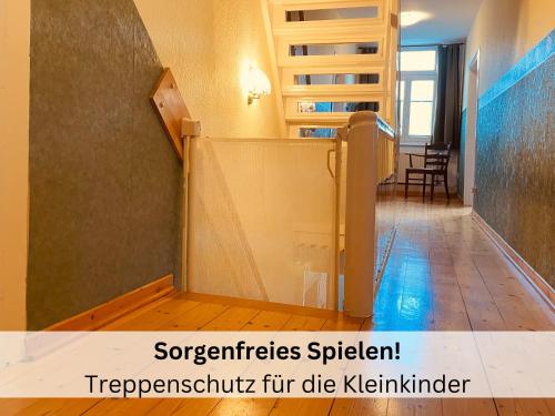 Komplettes Ferienhaus für bis zu 15 Personen mit großem Garten, Pool, Dart, Sauna-, Grill- und Fitnessbereich - Ideal für Familien