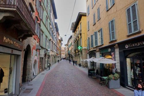 Magic Place Bergamo! Relax Apartment with terrace in the heart of the city, Bergamo (photo 4)