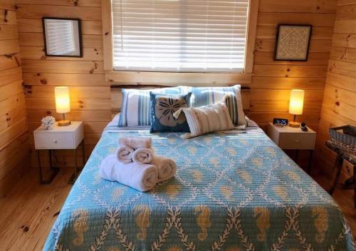 Water view Cabin near North Topsail Beach in Sneads Ferry (NC)