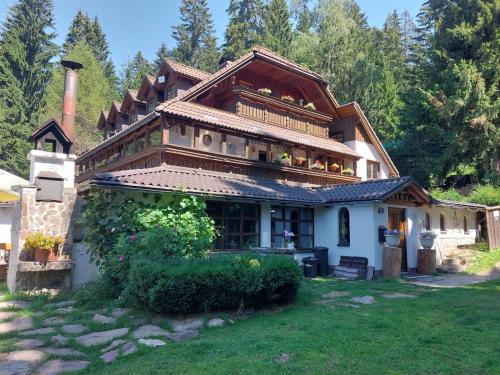 Exterior view, Bavorska chata in Zelezna Ruda