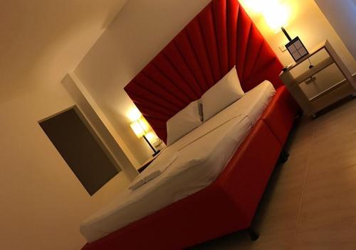 Hotel Opera, Centro Medellín, Entertainment,Y Bar, Solo Adultos