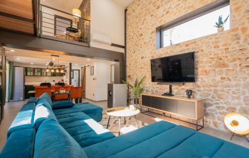 Luxurious Home In Biorine in Budimir