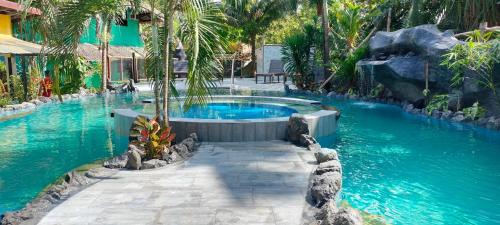 Swimming pool, TAKATUKA BEACH RESORT in Sipalay