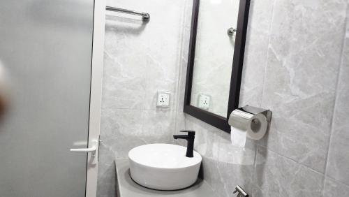 Isle inn {Fuvahmulah) Isle inn {Fuvahmulah)