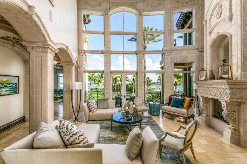 Luxurious Oceanfront Estate 5 Bedroom along the Hillsboro Inlet with Private Beach Ocean and Lighthouse Views in Pompano Beach, USA