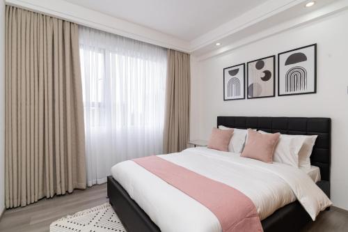 Sun-Splashed Arty W/Panoramic Views