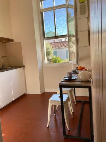 T3 rénové dans une maison de ville, Marseille (fotografie 6)