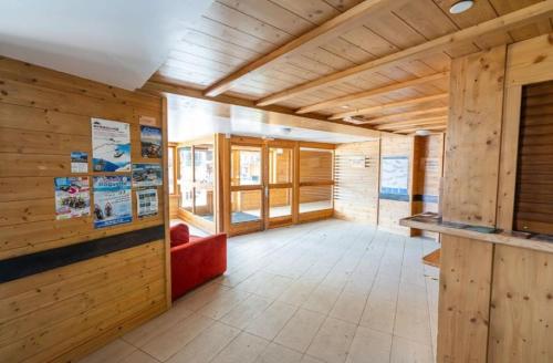 APT T2 4 COUCHAGES dans RES. 4 * - BALCONS des AIRELLES (1800) coeur de station APT T2 4 COUCHAGES dans RES. 4 * - BALCONS des AIRELLES (1800) coeur de station