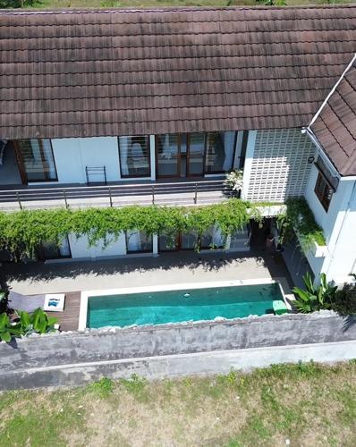 Exterior view, Three Palms Surf & Stay Medewi near Pekutatan Beach
