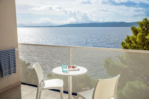 Junior Suite with Balcony and Sea View