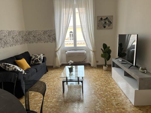 interno 18 penthouse - image 3