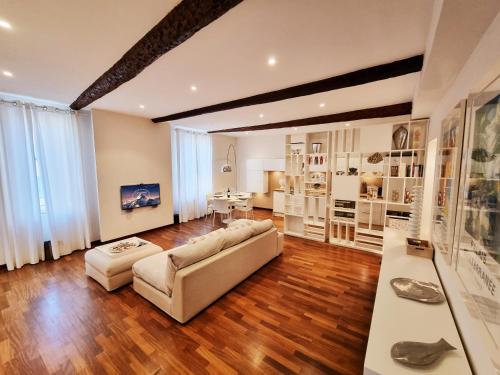 L'Historic by EnjoyNice, for foodies and art lovers in Old Nice, with airco, quiet, Nice