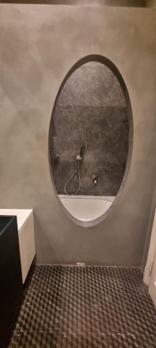 Triple Room with Shared Bathroom image 4