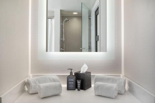 Sheraton Hotel Stonebriar - image 12