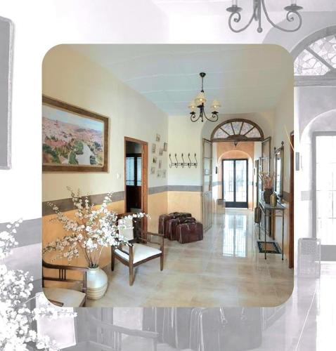 La Plazuela, casa andaluza con patio. - Villafranca de Córdoba