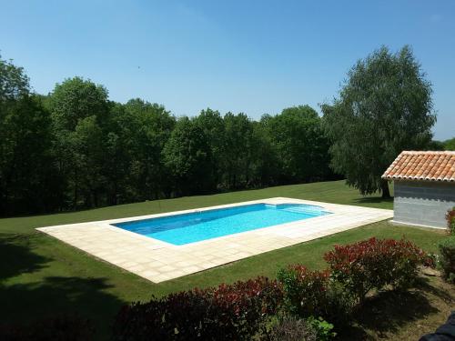 Holiday Gites in Dordogne are two charming, spacious gites offering privacy and tranquillity for that perfect get away holiday - Location saisonnière - Saint-Barthélemy-de-Bussière