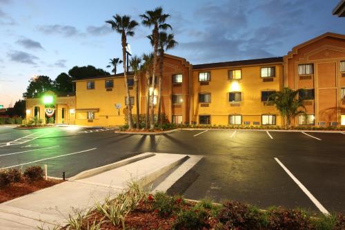 Days Inn by Wyndham Orange Park/Jacksonville