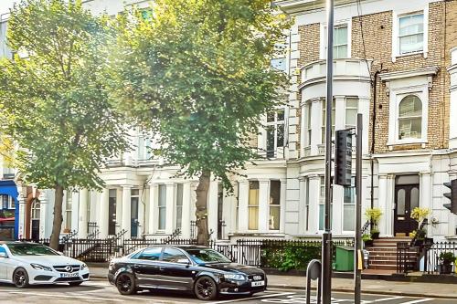 Notting Hill - The One one One! (1) - image 13