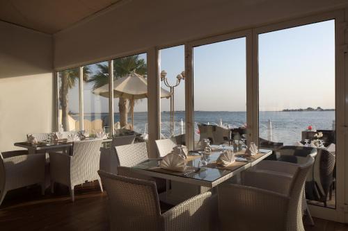 ห้องอาหาร, Dana Beach Resort - Dana Beach Resort in ดาห์ราน
