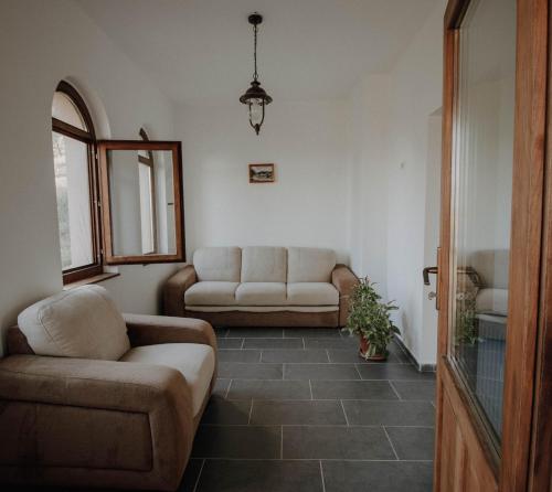 Molnár Apartment (Molnar Apartment) in Gosztola