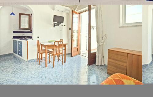 One-Bedroom Apartment image 10