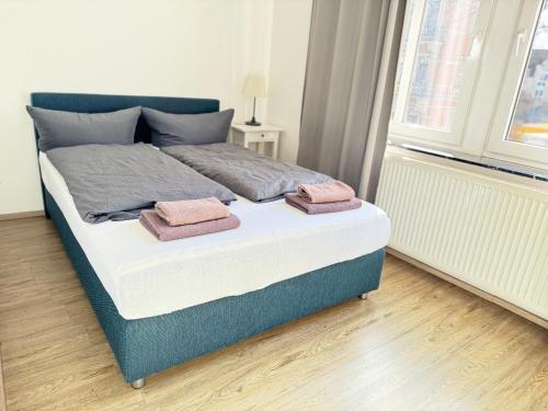 Apartment 4 image 2