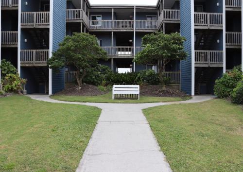 Oceanfront: Beach, Sand and Views at Coral Reef! Oceanfront: Beach, Sand and Views at Coral Reef!