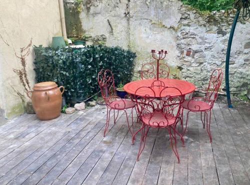 Балкон, Charmant studio terrasse 25min Aéroport CDG (Charmant studio terrasse 25min Aeroport CDG) in Сан-Бріс-су-Форе